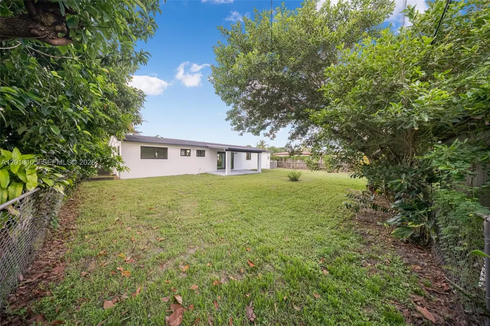 291 NW 184th Ter Miami Gardens, FL 33169