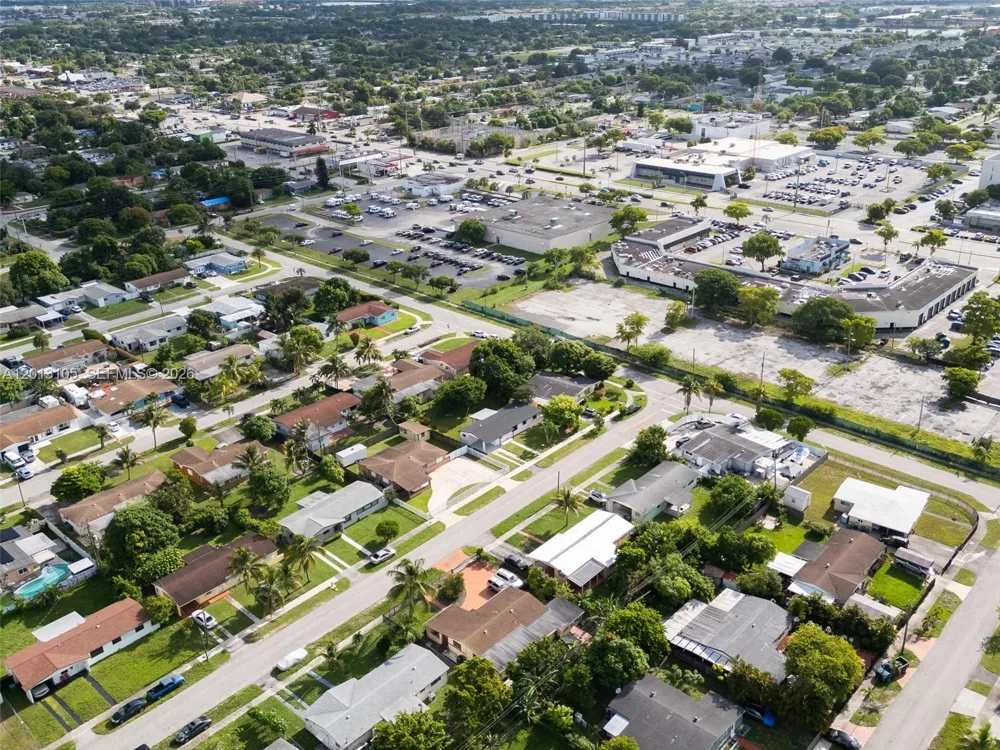291 NW 184th Ter Miami Gardens, FL 33169