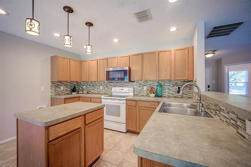 1314 Post Oak Trail Anna, TX 75409
