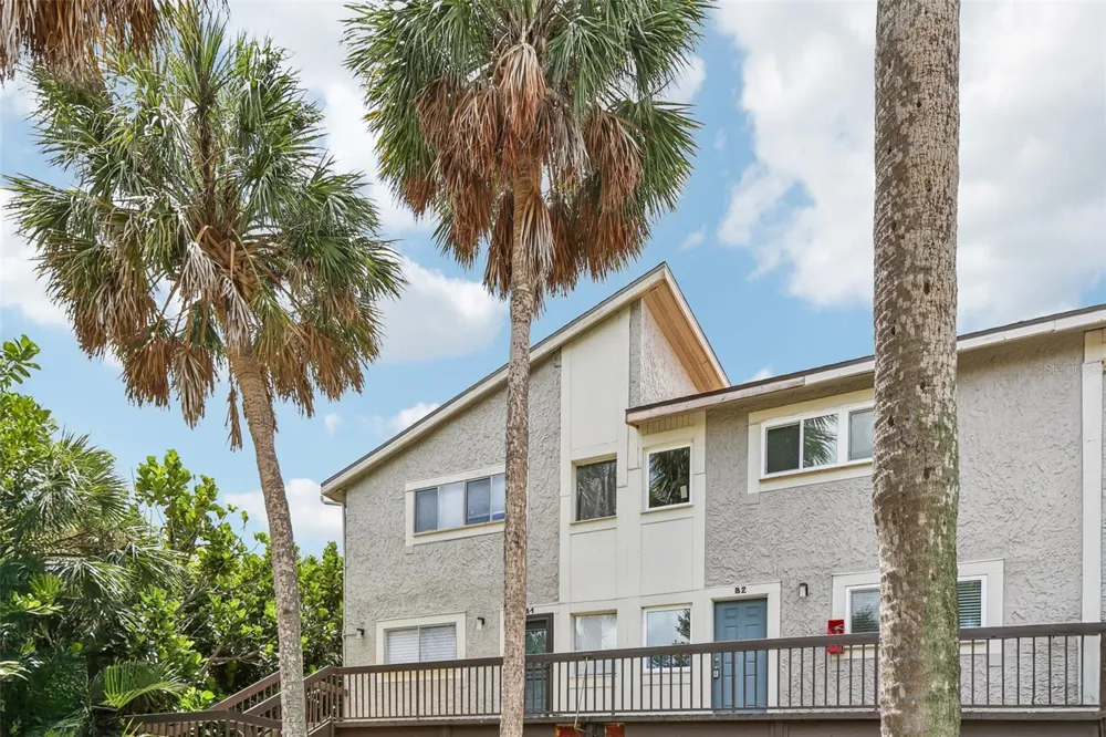 6325 NEWTOWN CIRCLE #25B2 Tampa, FL 33615