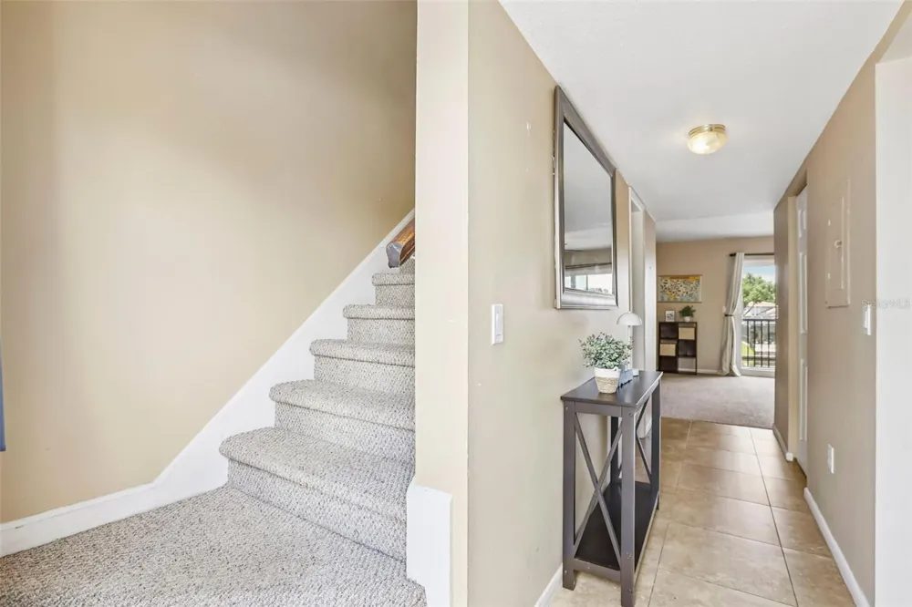 6325 NEWTOWN CIRCLE #25B2 Tampa, FL 33615