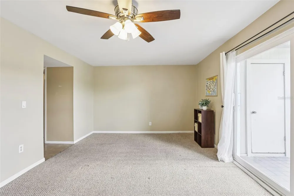 6325 NEWTOWN CIRCLE #25B2 Tampa, FL 33615