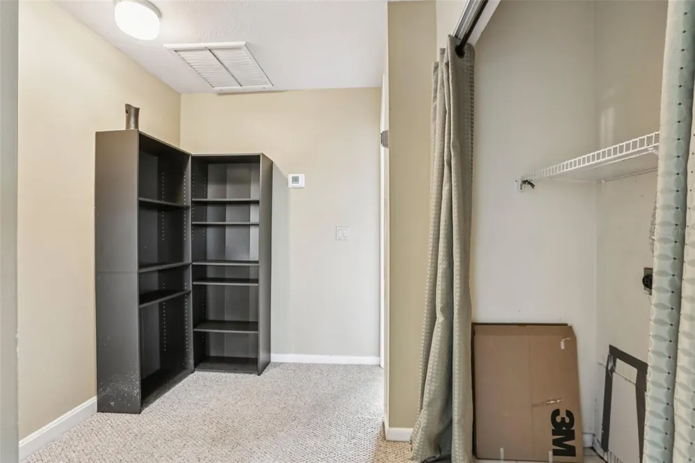 6325 NEWTOWN CIRCLE #25B2 Tampa, FL 33615