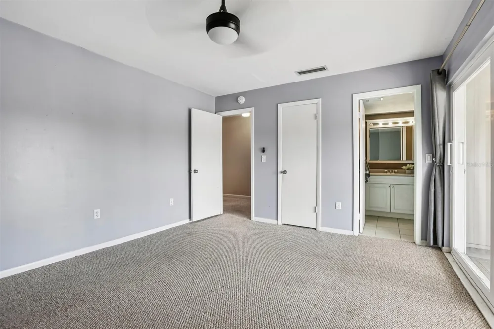 6325 NEWTOWN CIRCLE #25B2 Tampa, FL 33615