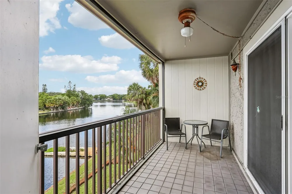 6325 NEWTOWN CIRCLE #25B2 Tampa, FL 33615
