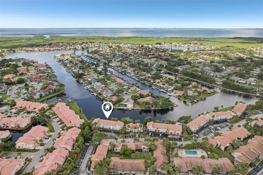 6325 NEWTOWN CIRCLE #25B2 Tampa, FL 33615