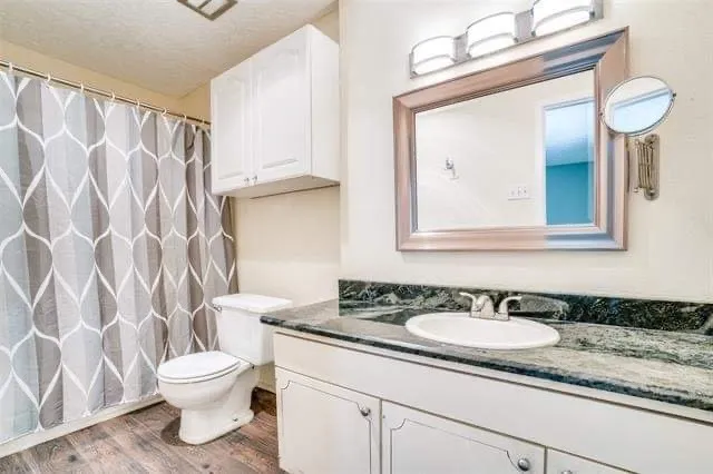51 W Townhouse Lane #18 Grand Prairie, TX 75052