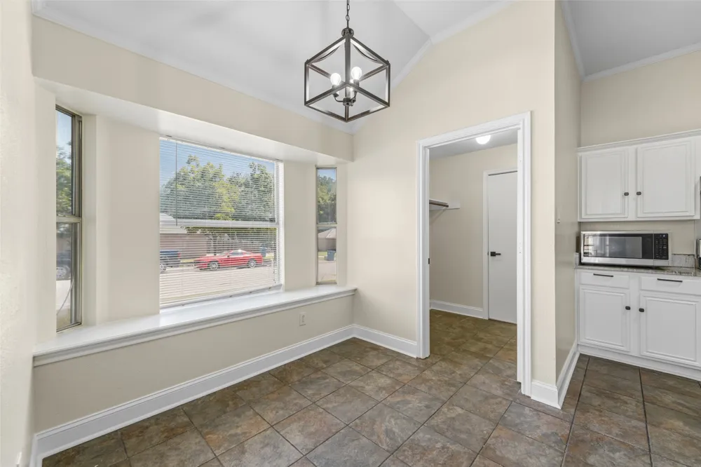 1064 The Meadows Parkway DeSoto, TX 75115