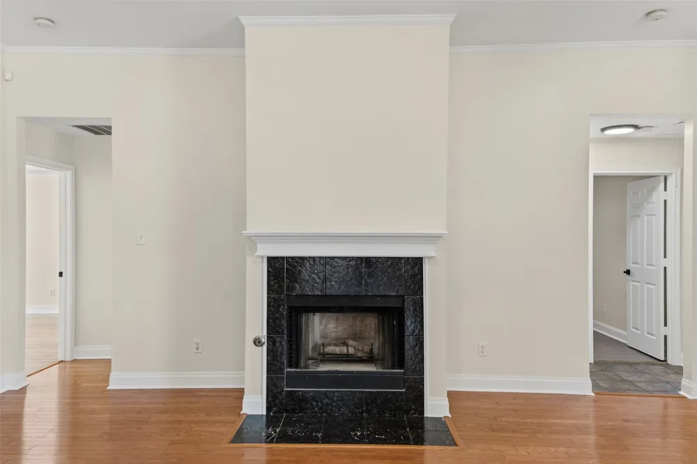 1064 The Meadows Parkway DeSoto, TX 75115