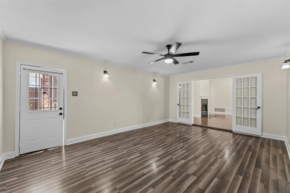1064 The Meadows Parkway DeSoto, TX 75115