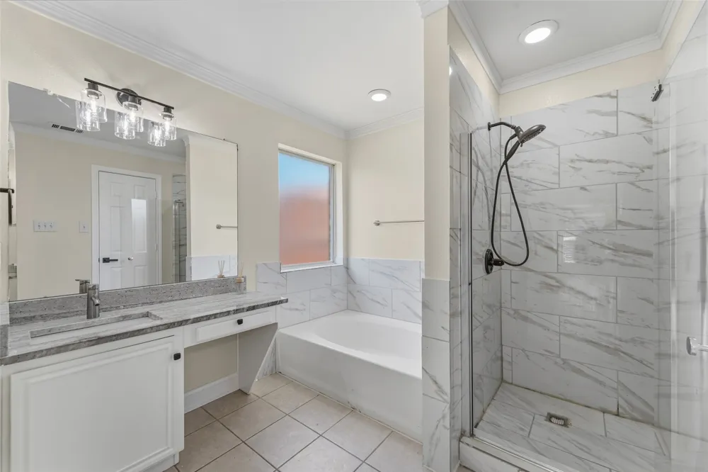 1064 The Meadows Parkway DeSoto, TX 75115