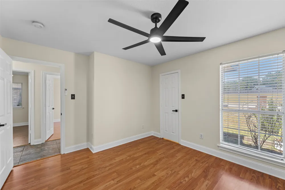 1064 The Meadows Parkway DeSoto, TX 75115
