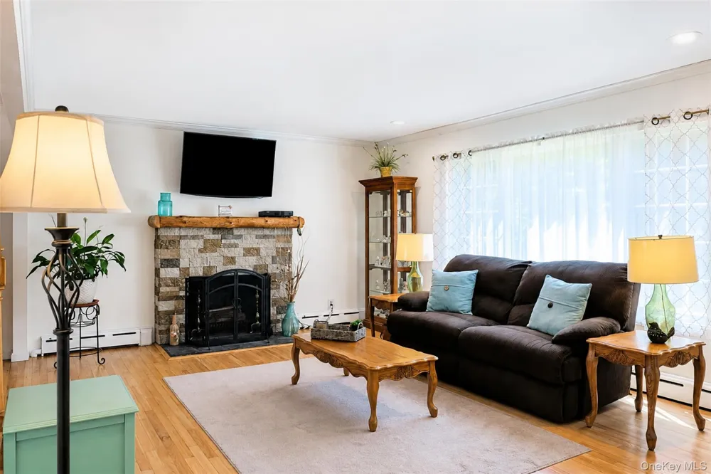 49 Regent Street Patchogue, NY 11772