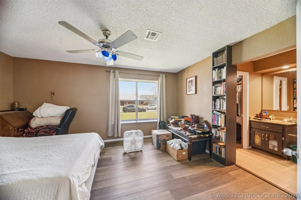 3866 S 98th Avenue Tulsa, OK 74146