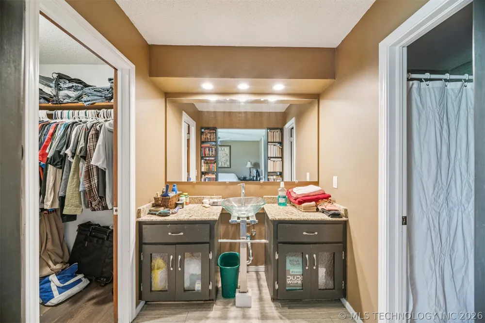 3866 S 98th Avenue Tulsa, OK 74146
