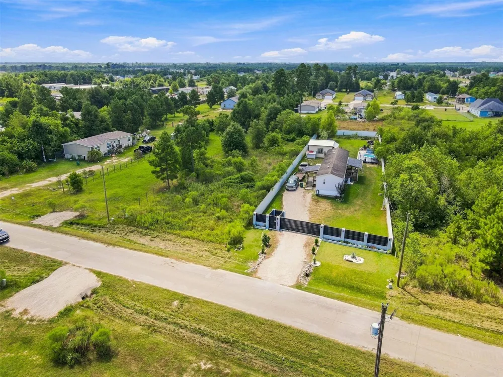 307 Road 5118 Cleveland, TX 77327