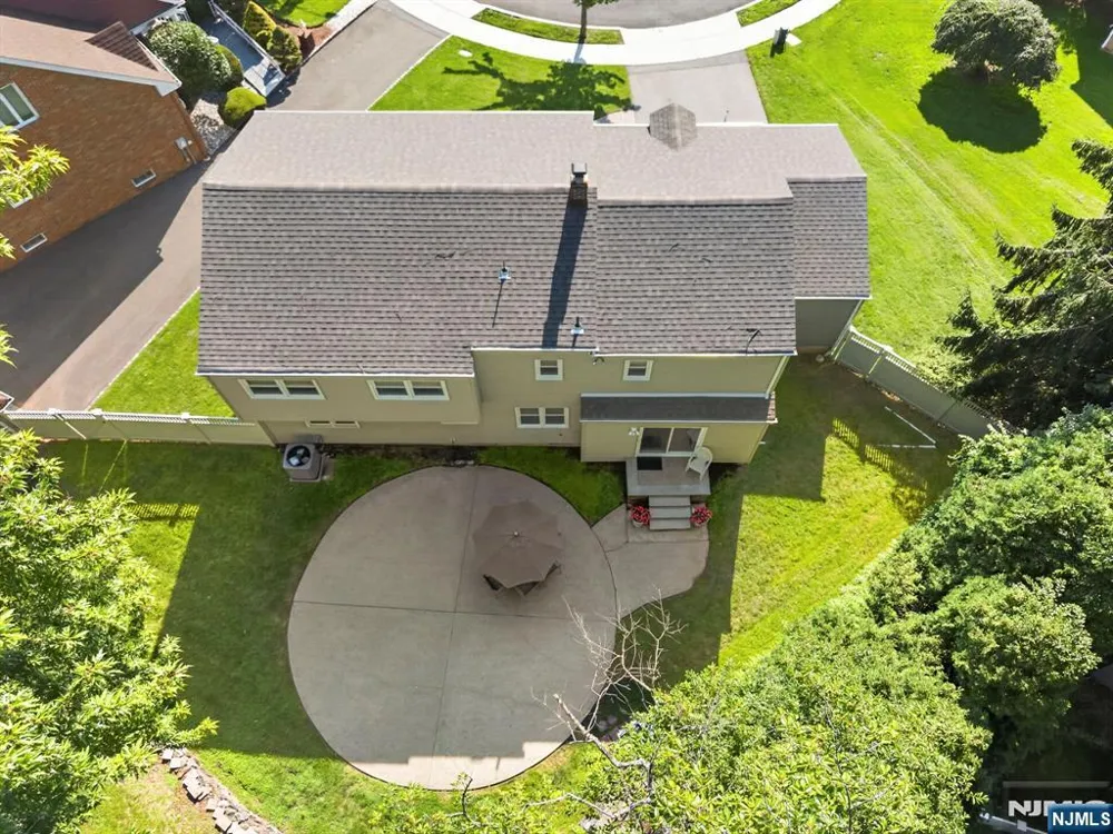 26 Coppola Court Clifton, NJ 07013
