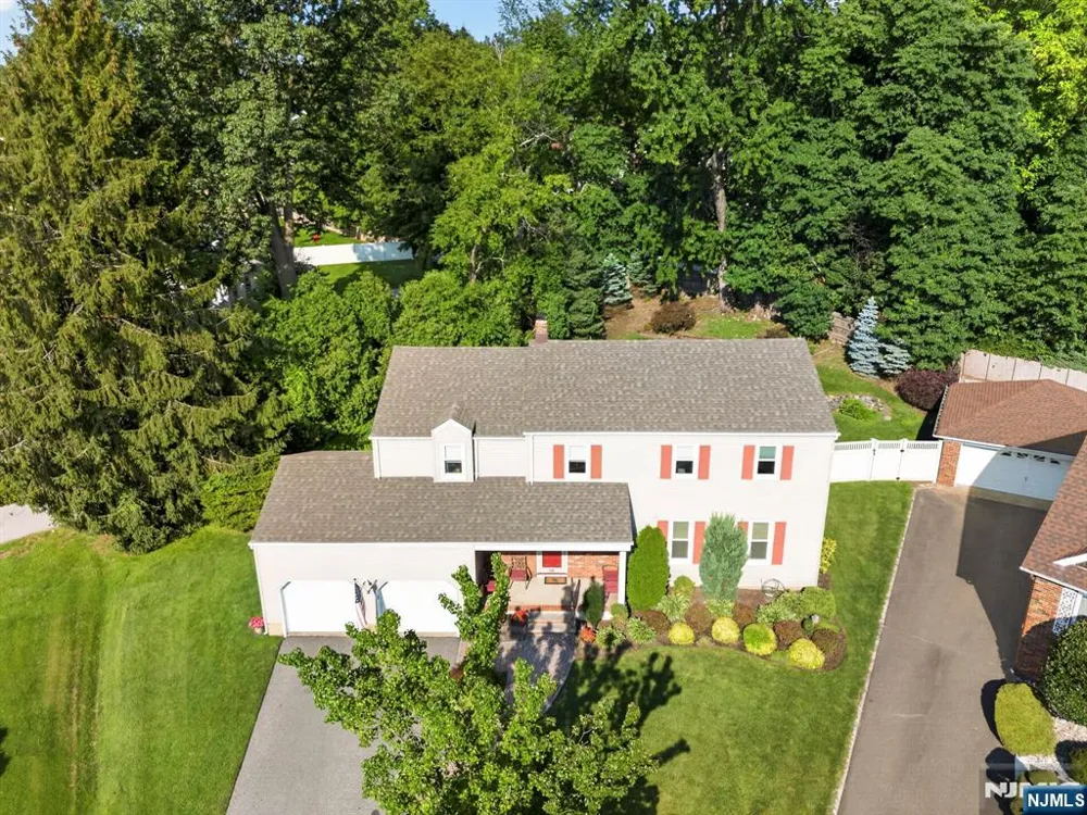 26 Coppola Court Clifton, NJ 07013