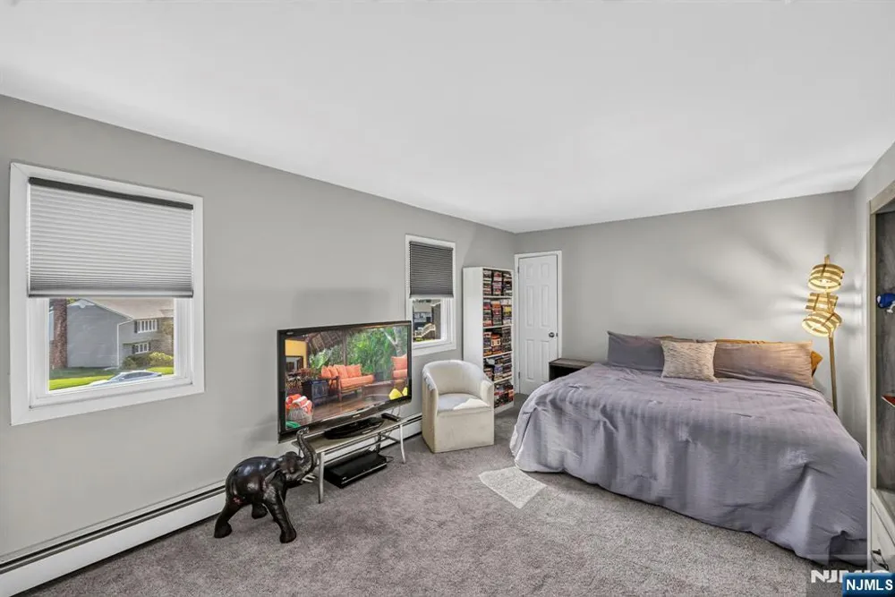 26 Coppola Court Clifton, NJ 07013