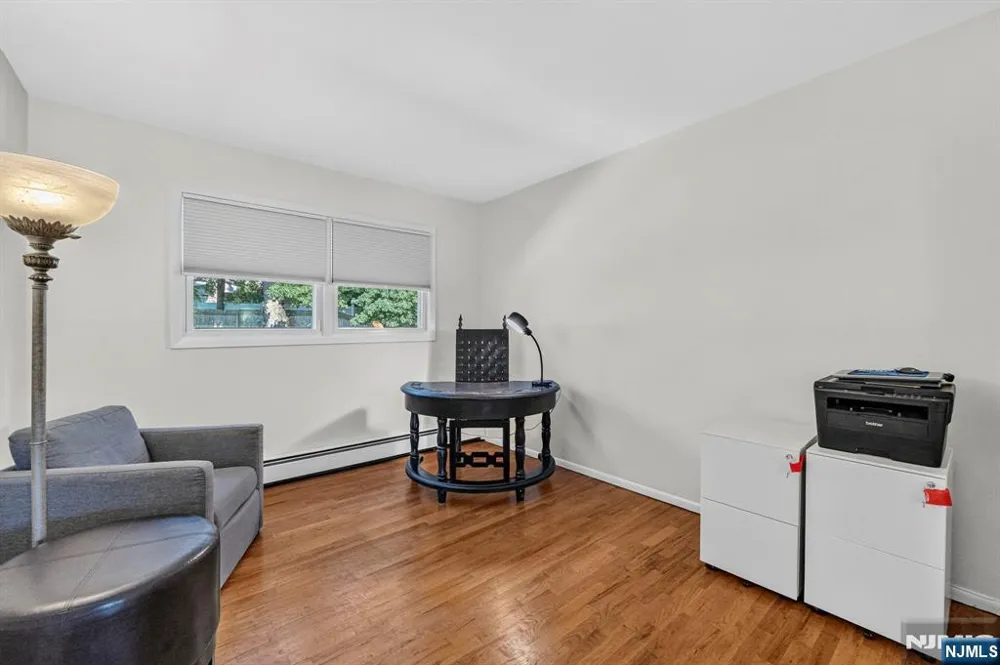 26 Coppola Court Clifton, NJ 07013