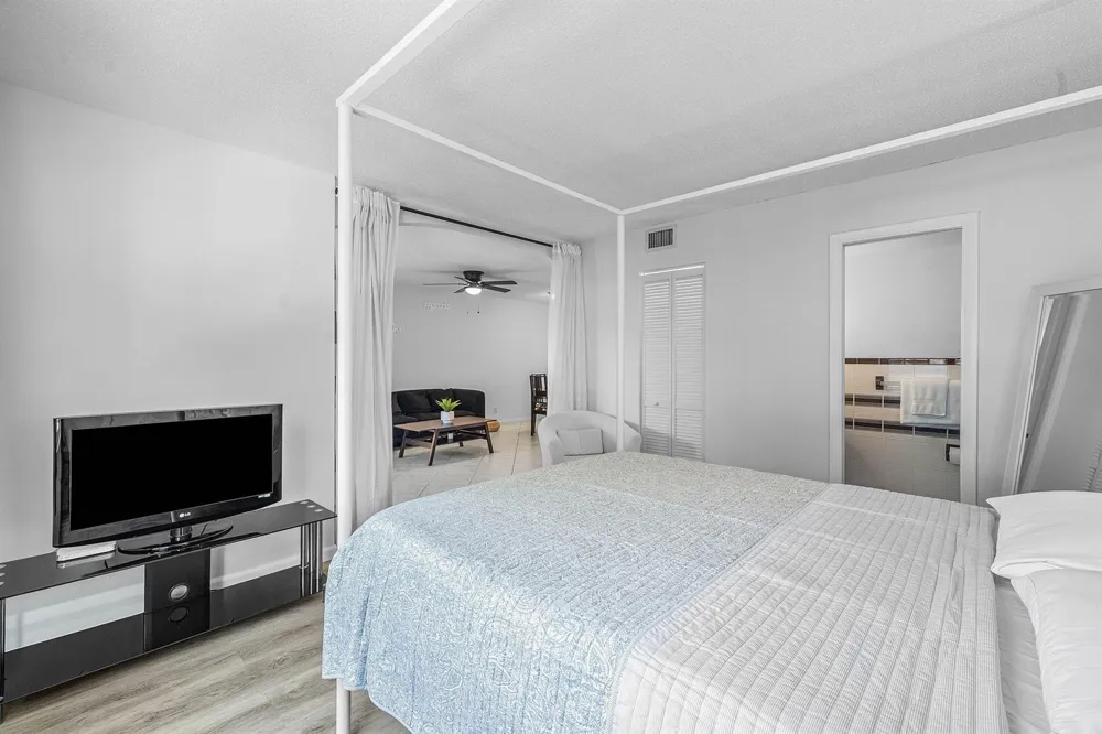 207 Tropic Isle Drive #208 Delray Beach, FL 33483