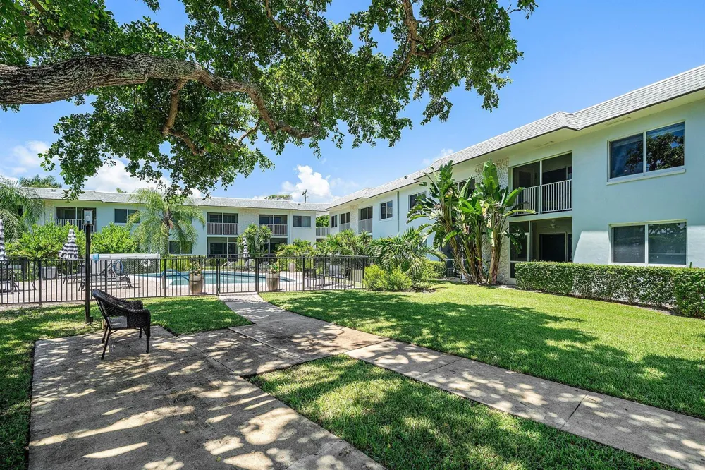 207 Tropic Isle Drive #208 Delray Beach, FL 33483