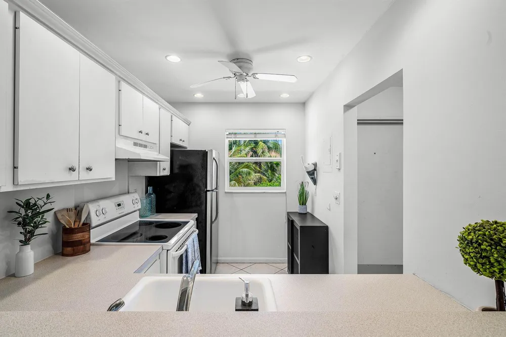 207 Tropic Isle Drive #208 Delray Beach, FL 33483