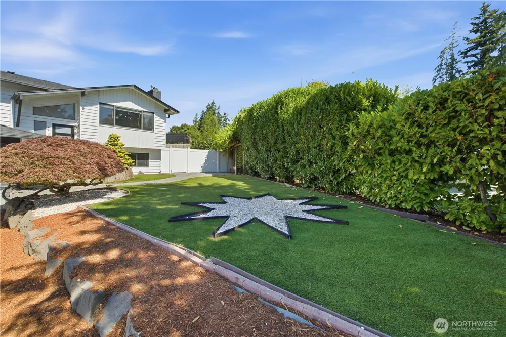 4525 149th Place SW Lynnwood, WA 98087