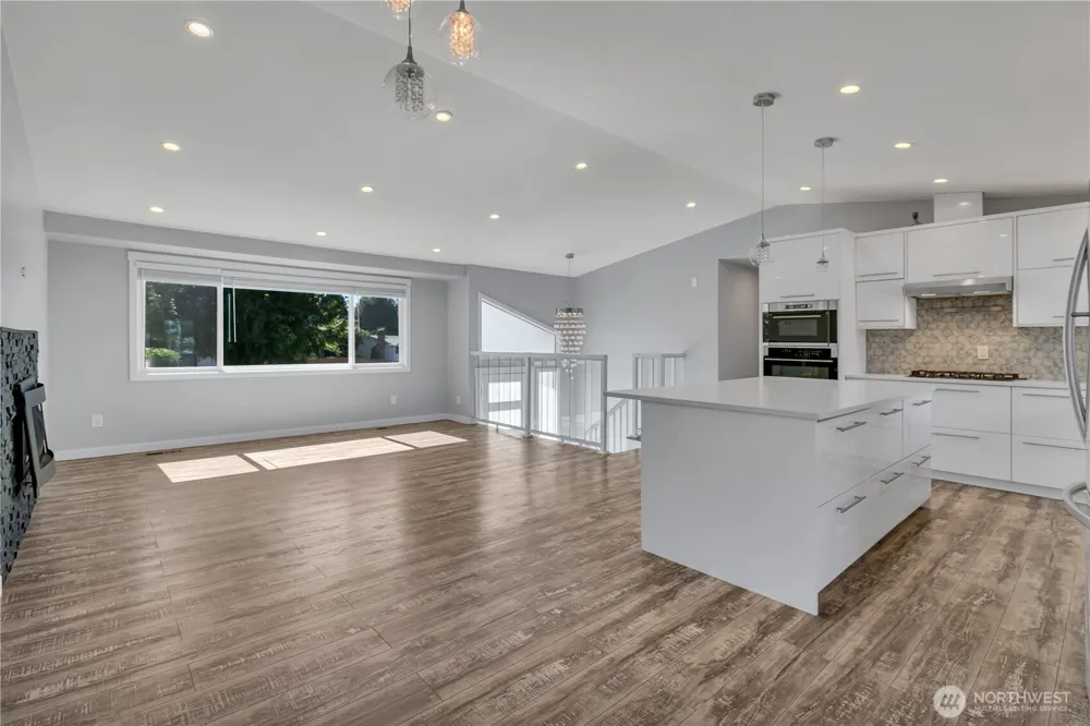 4525 149th Place SW Lynnwood, WA 98087