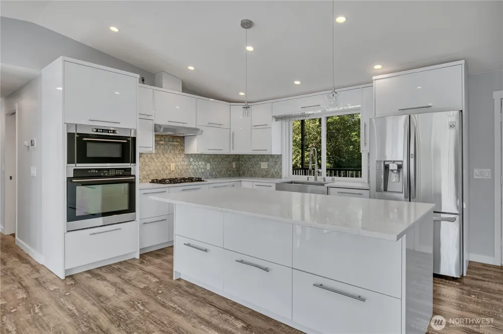 4525 149th Place SW Lynnwood, WA 98087