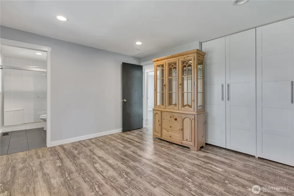 4525 149th Place SW Lynnwood, WA 98087