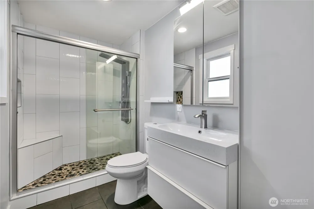 4525 149th Place SW Lynnwood, WA 98087