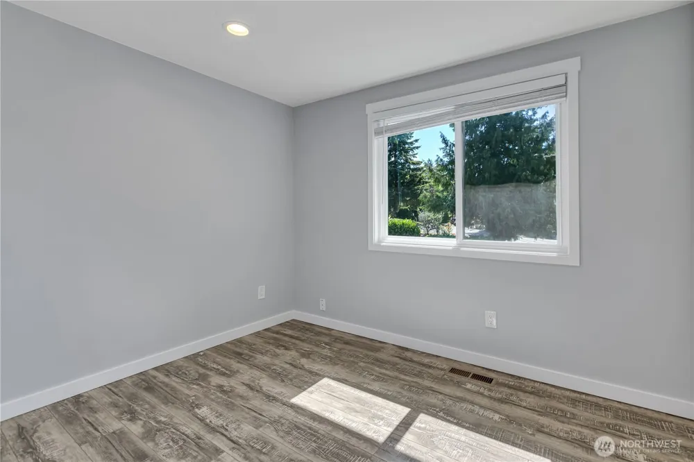 4525 149th Place SW Lynnwood, WA 98087