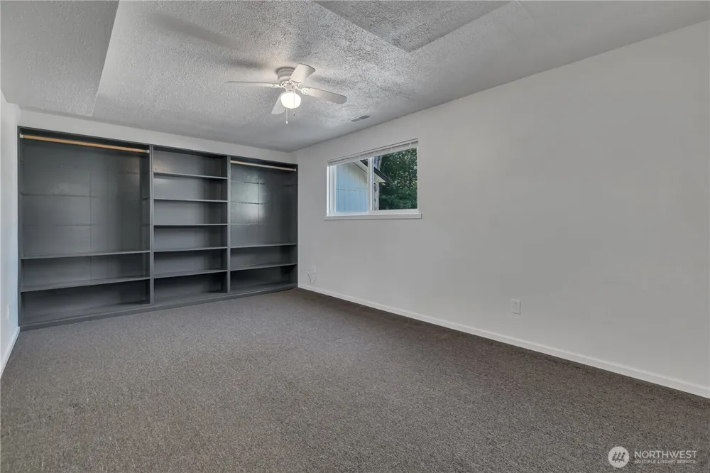 4525 149th Place SW Lynnwood, WA 98087