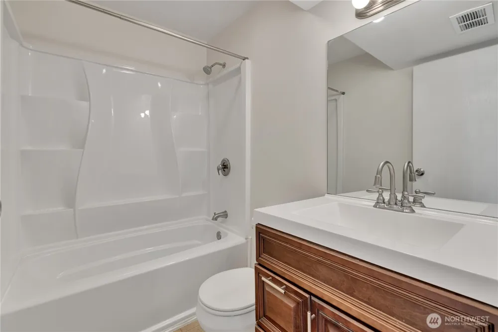 4525 149th Place SW Lynnwood, WA 98087