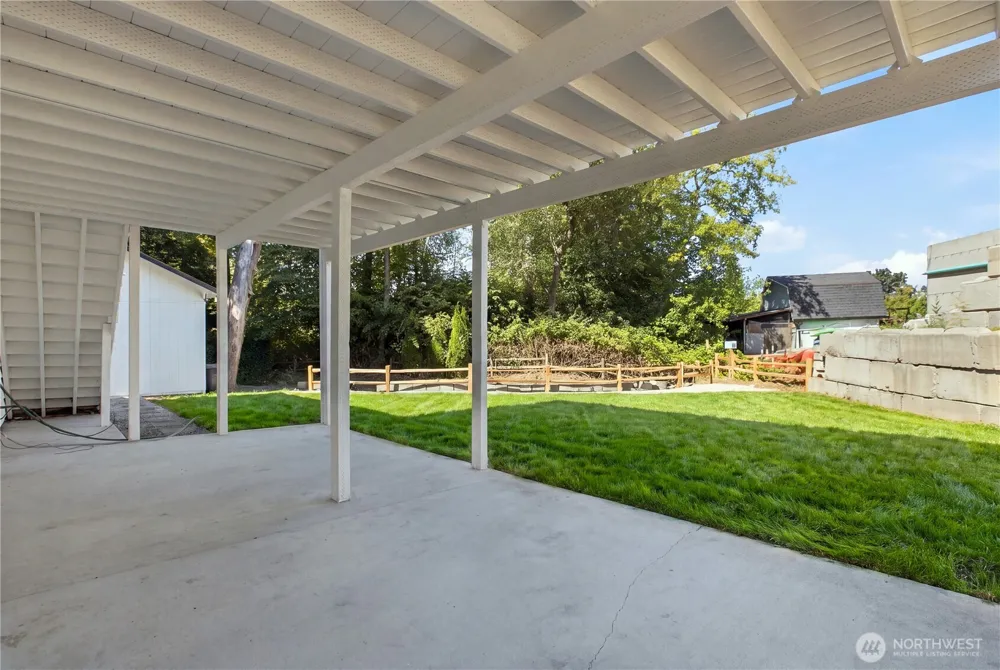 4525 149th Place SW Lynnwood, WA 98087