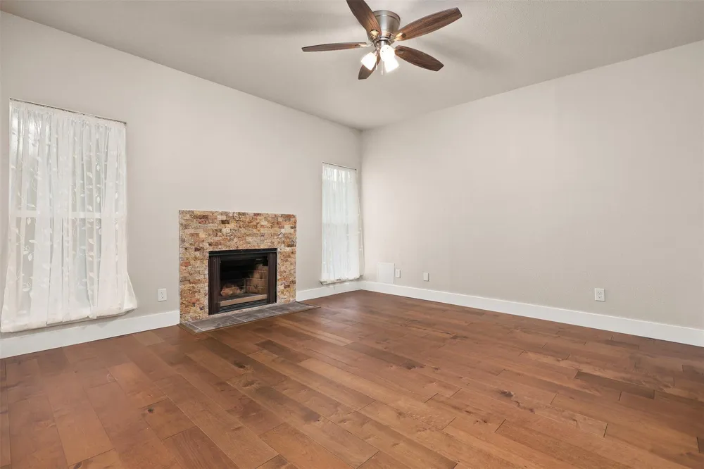 18809 Egret Bay Boulevard #214 Webster, TX 77058