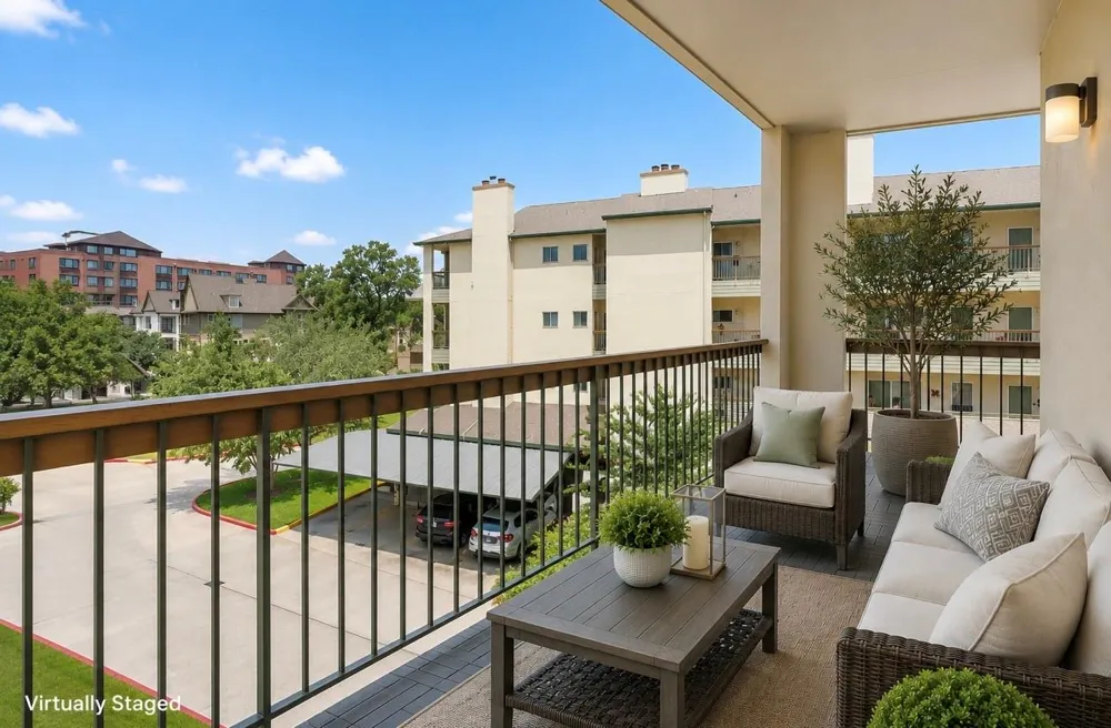 18809 Egret Bay Boulevard #214 Webster, TX 77058