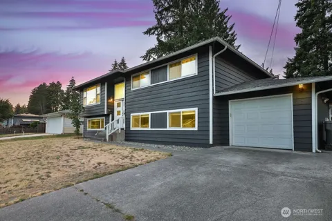 4601 238th Place SW