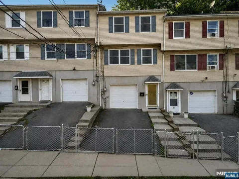 69 4th Street