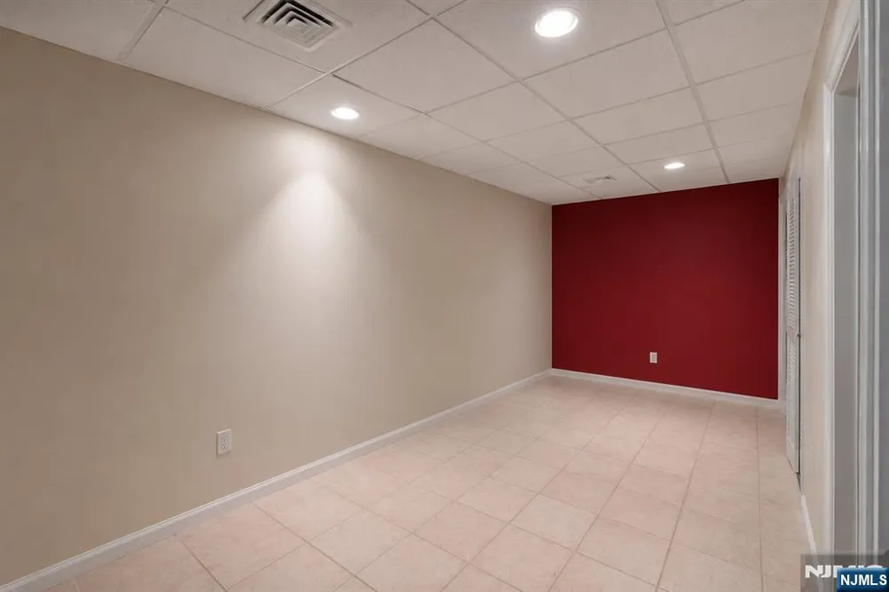 69 4th Street Paterson, NJ 07522