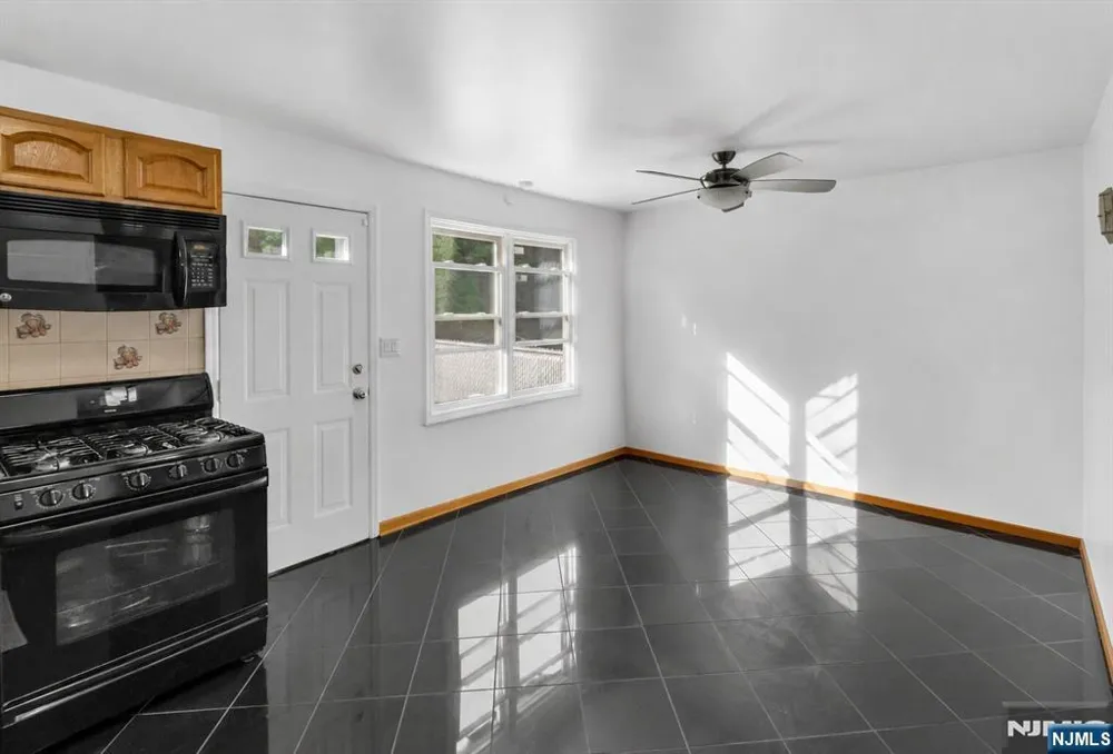 69 4th Street Paterson, NJ 07522