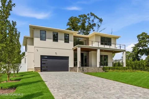 4 Ash Street