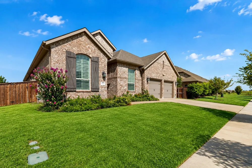 7541 Pondview Lane Fort Worth, TX 76123