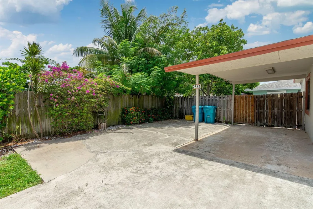 2831 SEACREST BOULEVARD Boynton Beach, FL 33435