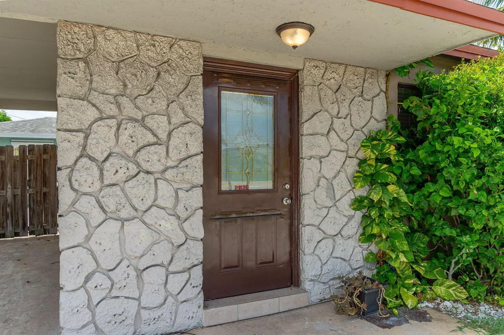 2831 SEACREST BOULEVARD Boynton Beach, FL 33435