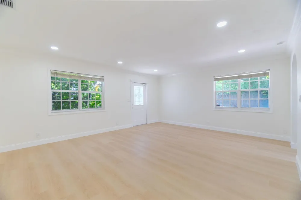 2831 SEACREST BOULEVARD Boynton Beach, FL 33435