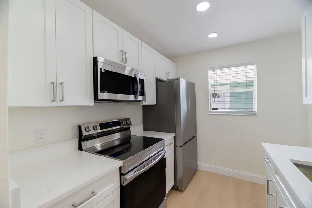 2831 SEACREST BOULEVARD Boynton Beach, FL 33435