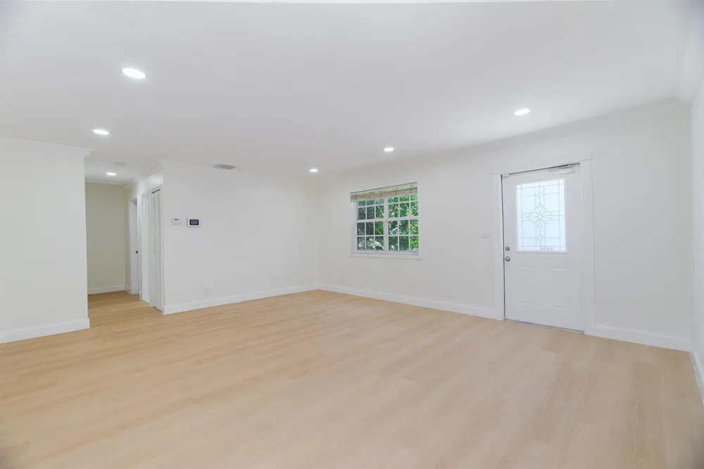 2831 SEACREST BOULEVARD Boynton Beach, FL 33435