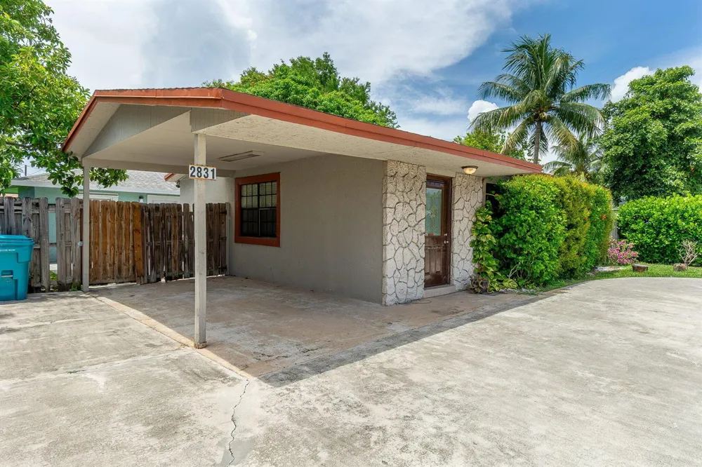 2831 SEACREST BOULEVARD Boynton Beach, FL 33435